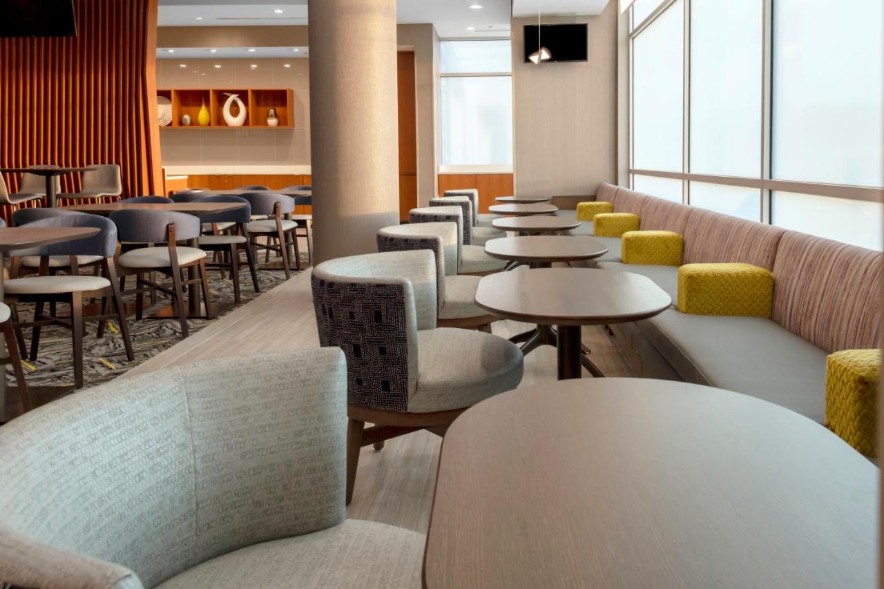 Springhill Suites Kansas City Airport Buitenkant foto