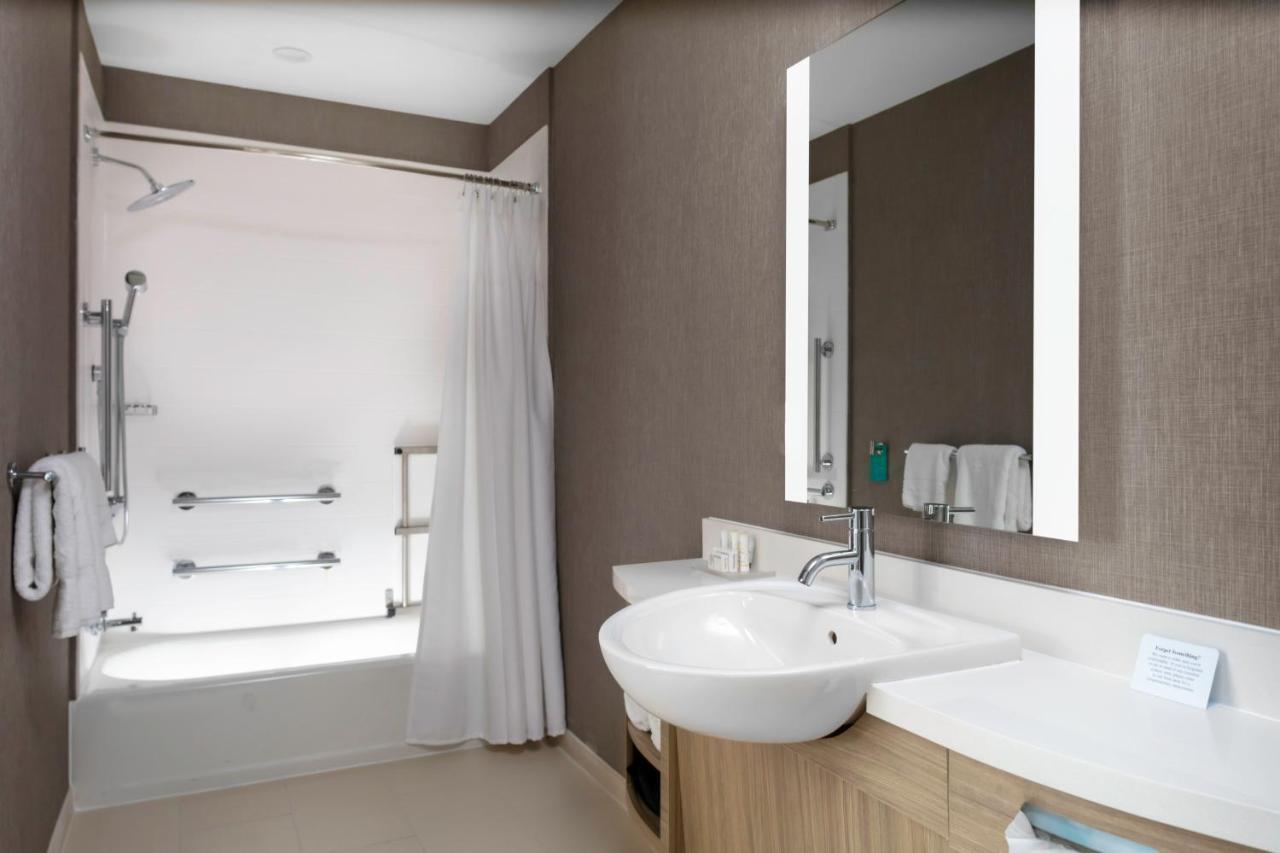 Springhill Suites Kansas City Airport Buitenkant foto